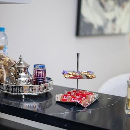 Studio Chic Avec Parking Casablanca Kültér fotó